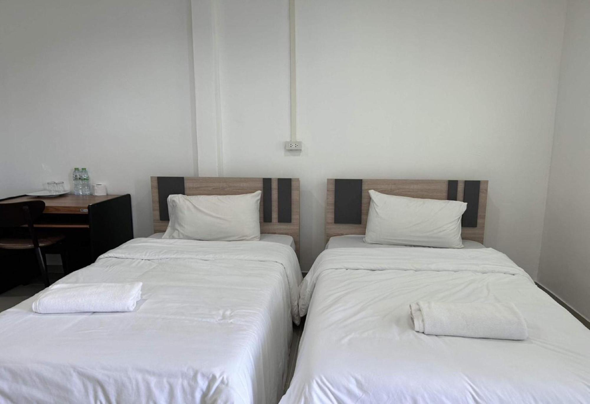 Collection O To The Sea Resort Thailand Na Chom Thian Luaran gambar